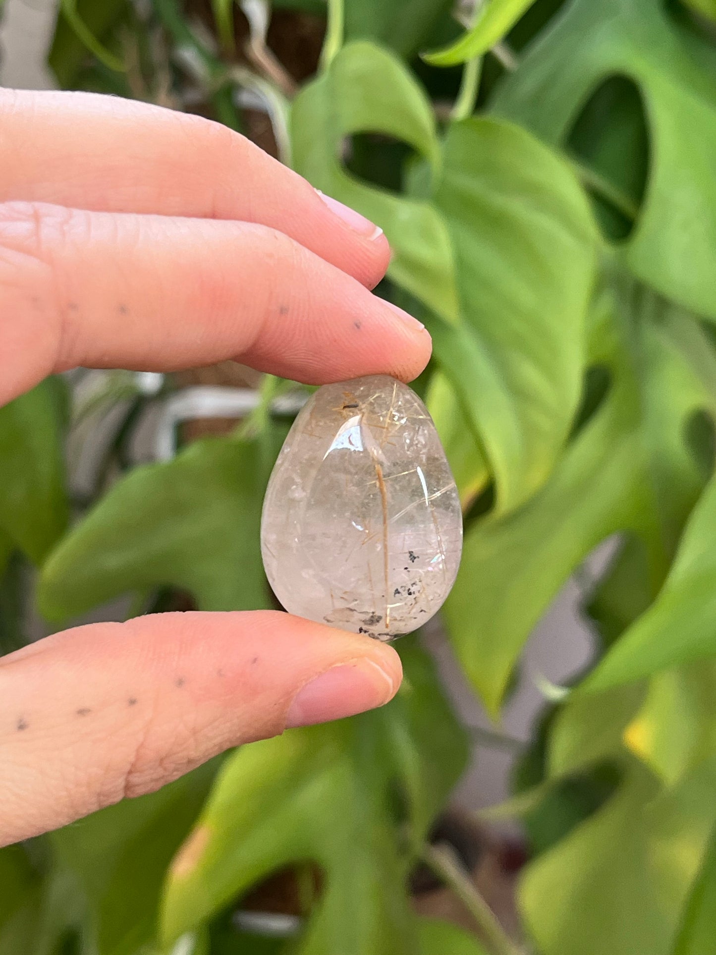 Rutilquarz Trommelstein gebohrt – Edelstein Anhänger Klarheit & Energie Naturstein