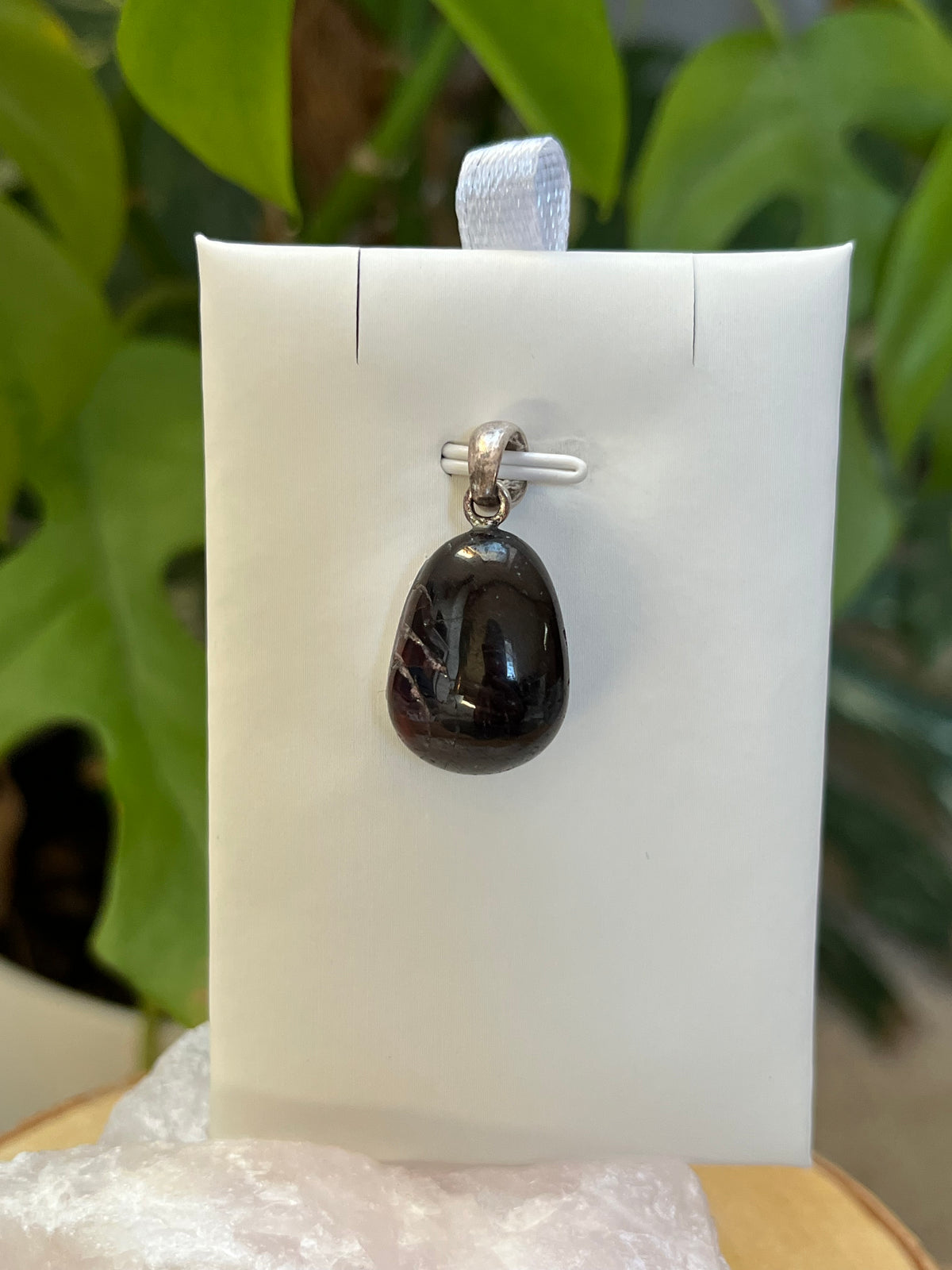 Granat Anhänger – Tiefe & Ausdruck | 925 Sterling Silber Stiftöse