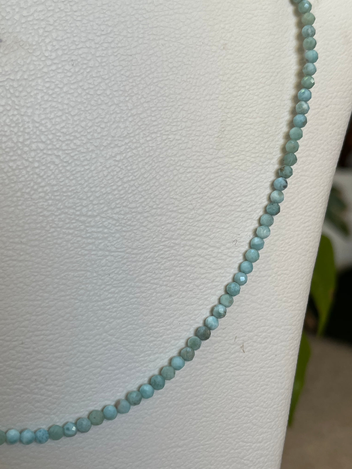 Larimar Collier facettiert 3 mm – Leichtigkeit & Klarheit