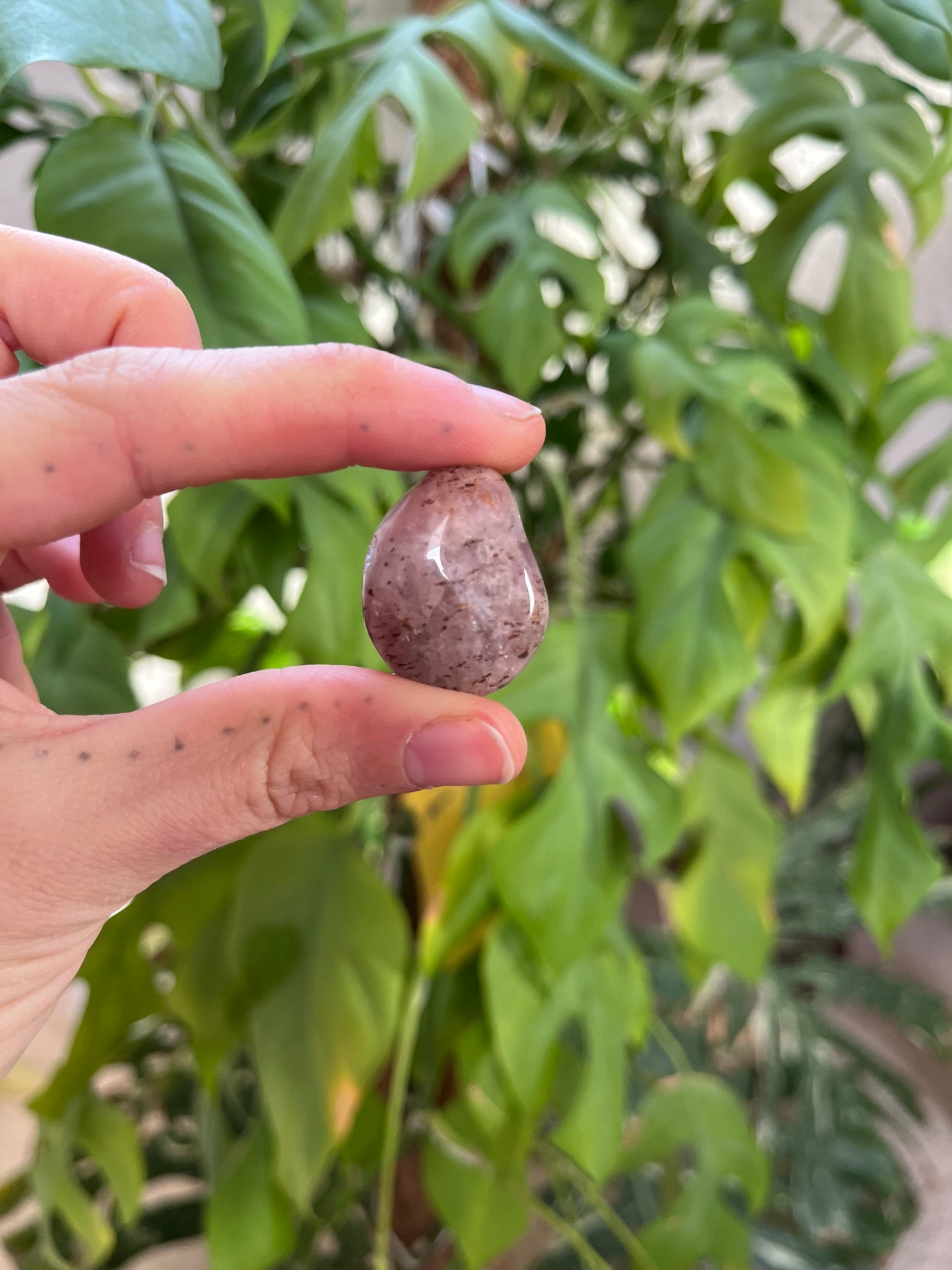 Hilutit Trommelstein gebohrt – Erdung & Tiefe