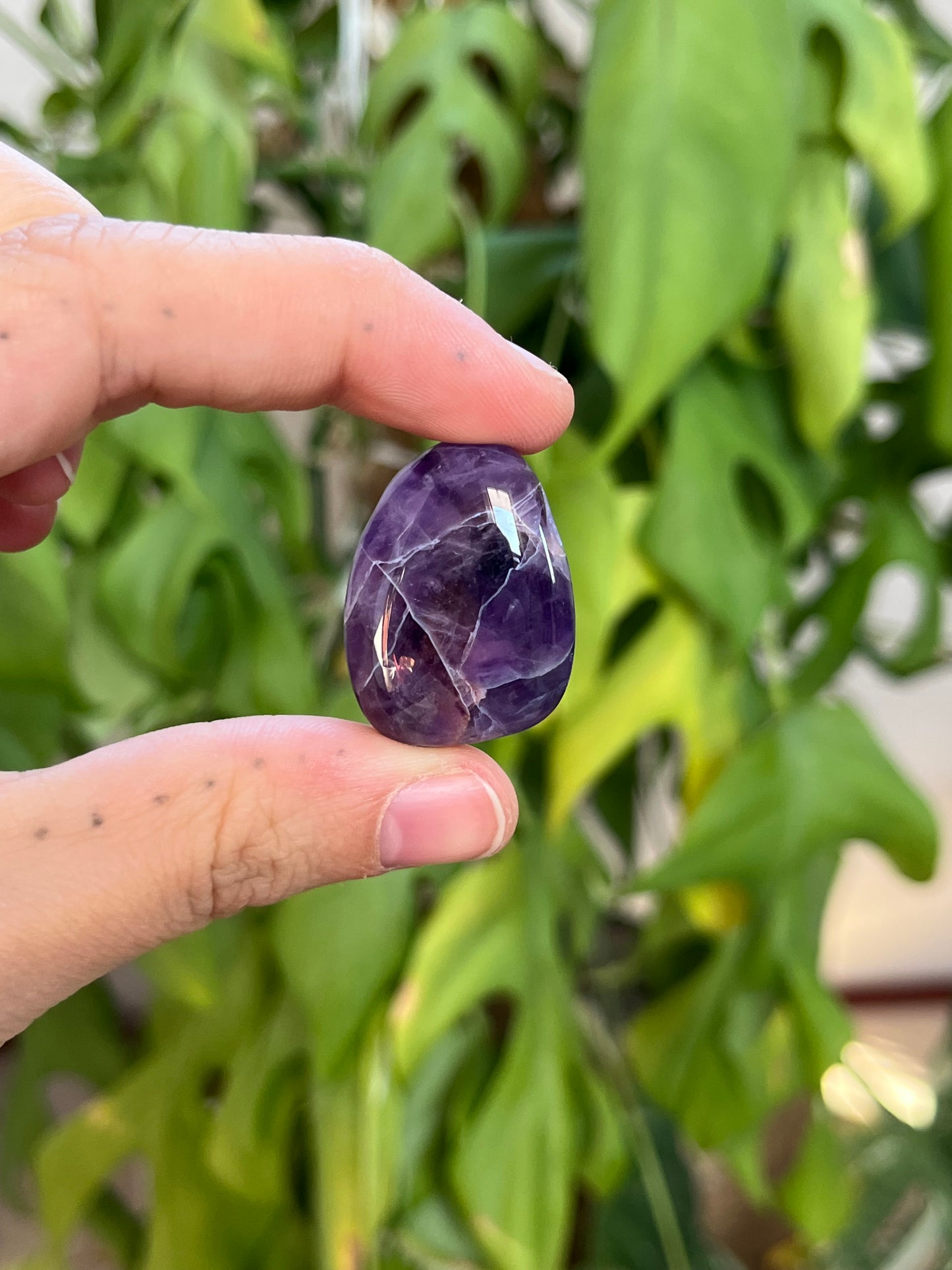 Amethyst Trommelstein gebohrt – Edelstein Anhänger für Ruhe & Klarheit