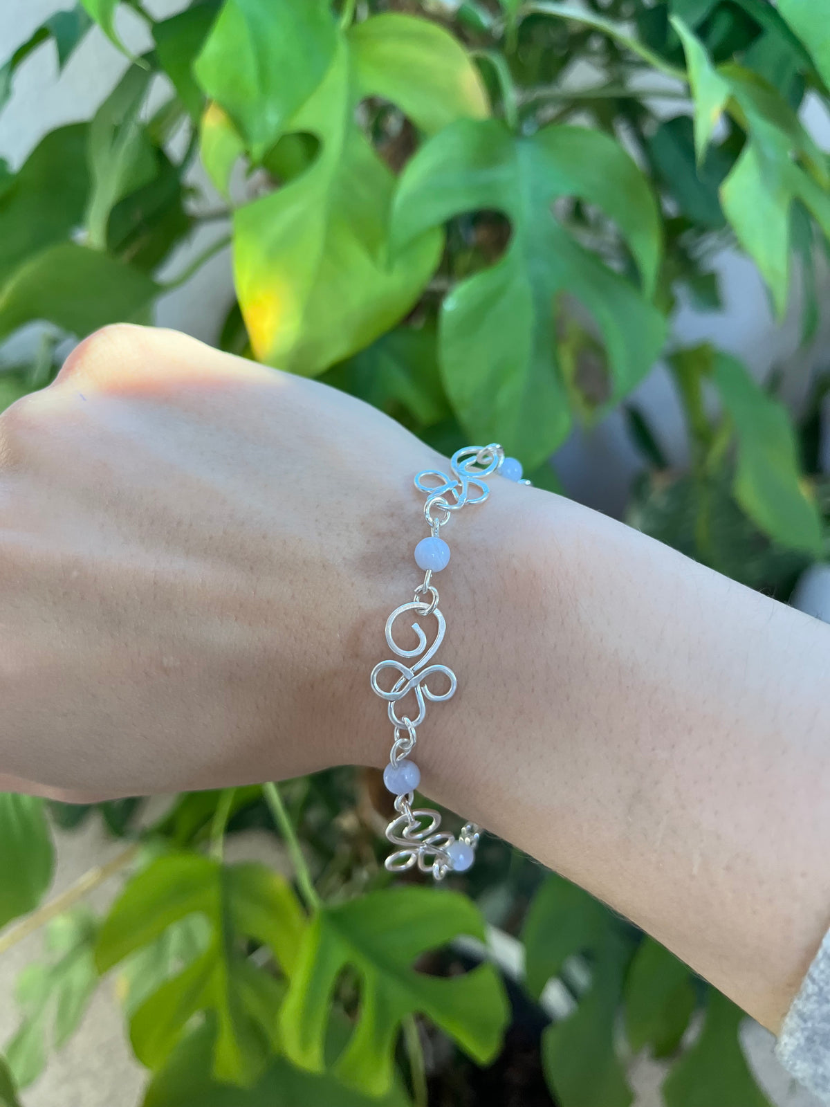 Chalcedon Armband 925 Silber – Ruhe & Klarheit | Handgefertigtes Edelstein-Armband mit Verschluss