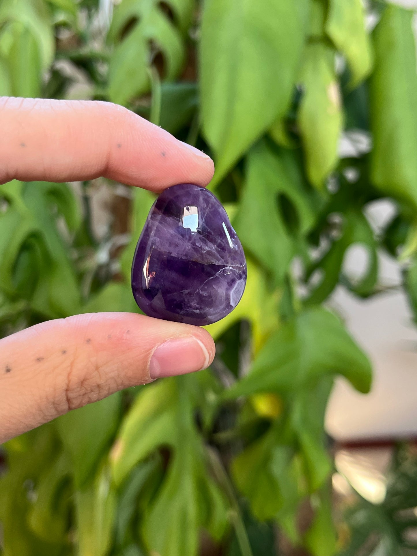 Amethyst Trommelstein gebohrt – Edelstein Anhänger für Ruhe & Klarheit