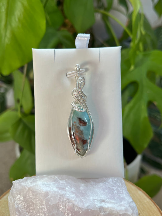 Großer Larimar Unikat-Anhänger – handgemacht in 925er Silberdraht