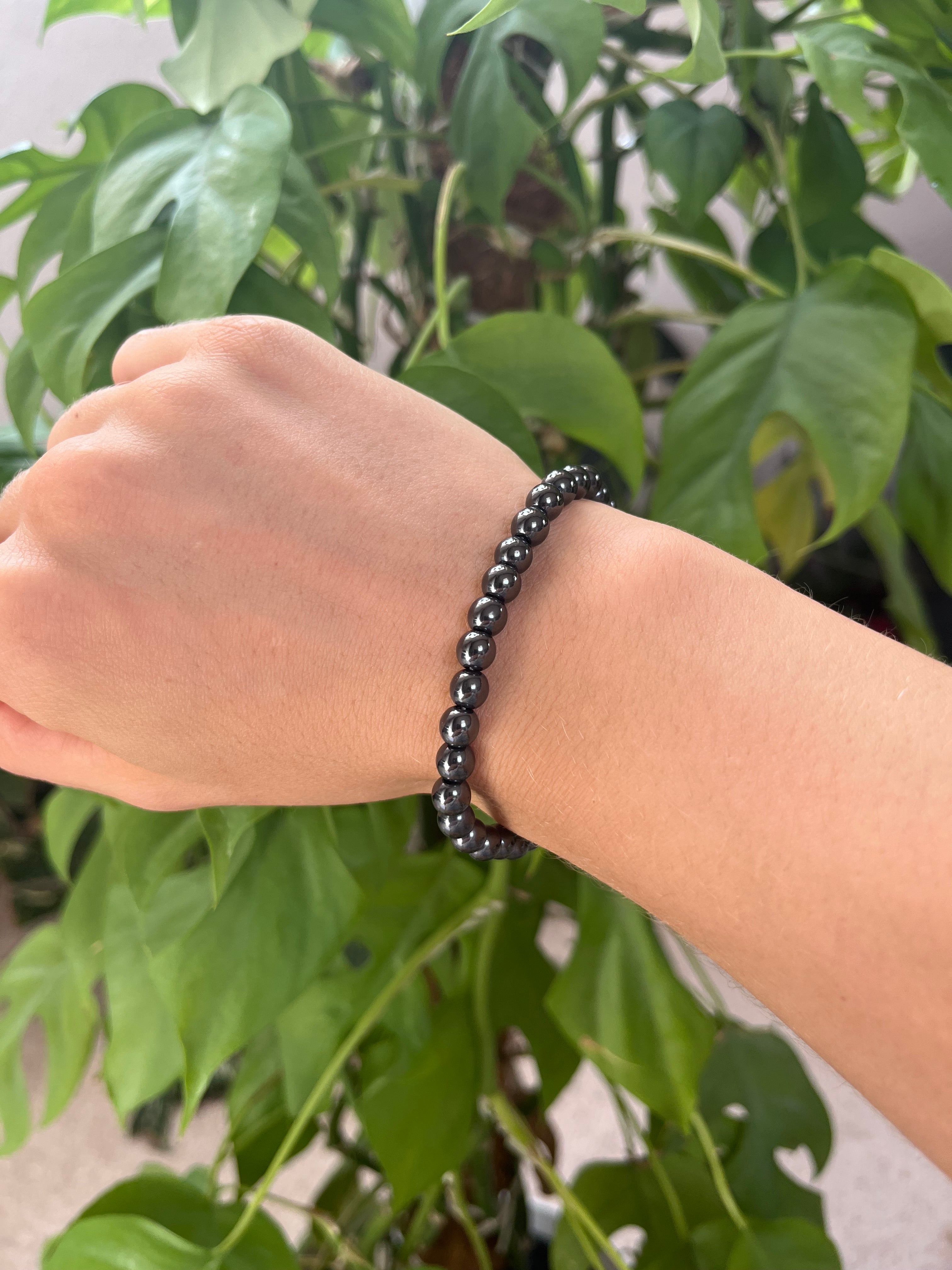 Hämatit Kugelarmband 6 mm – Edelstein Schmuck für Schutz & Stärke
