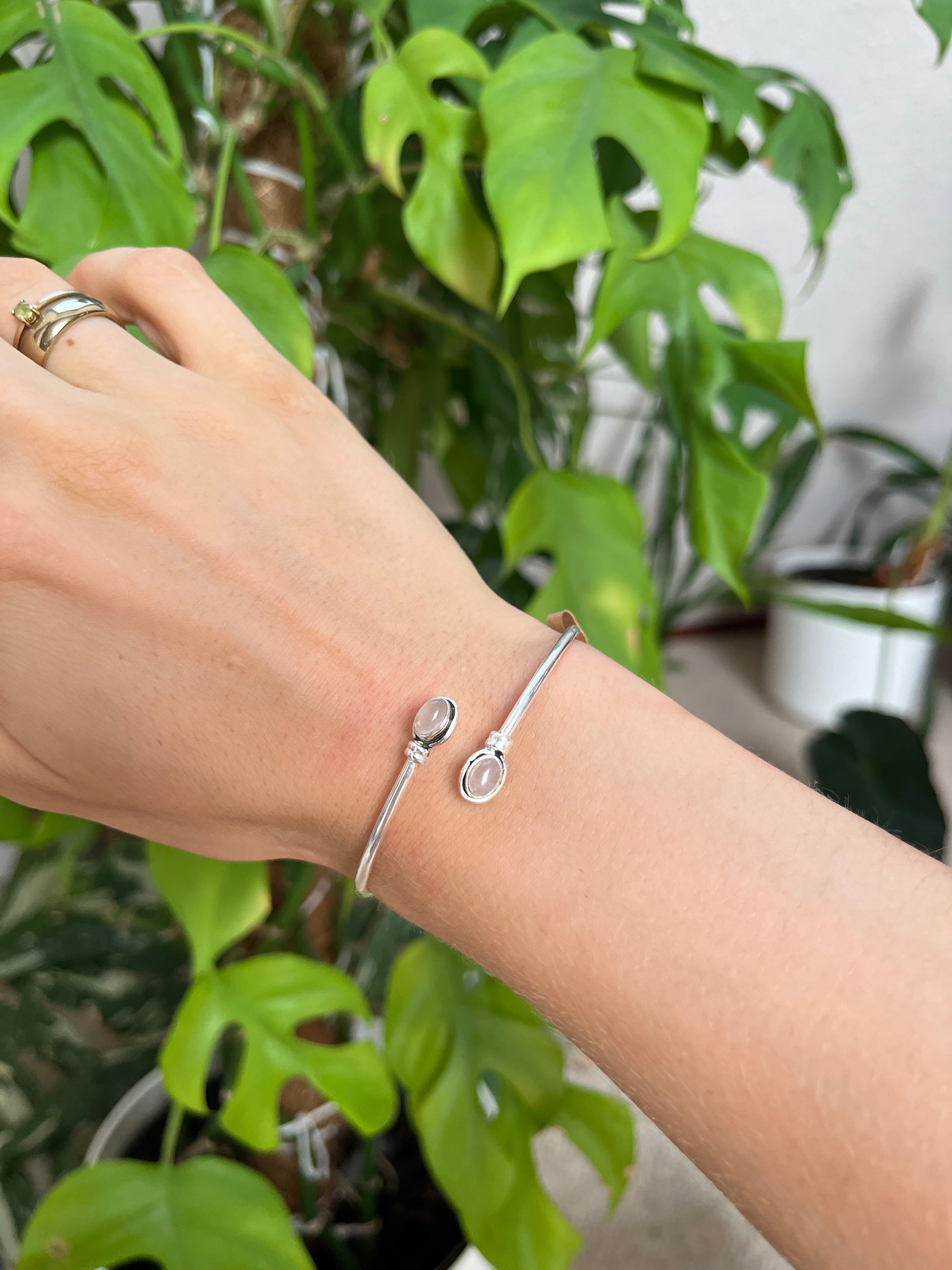 Feiner Rosenquarz Silber Armreif
