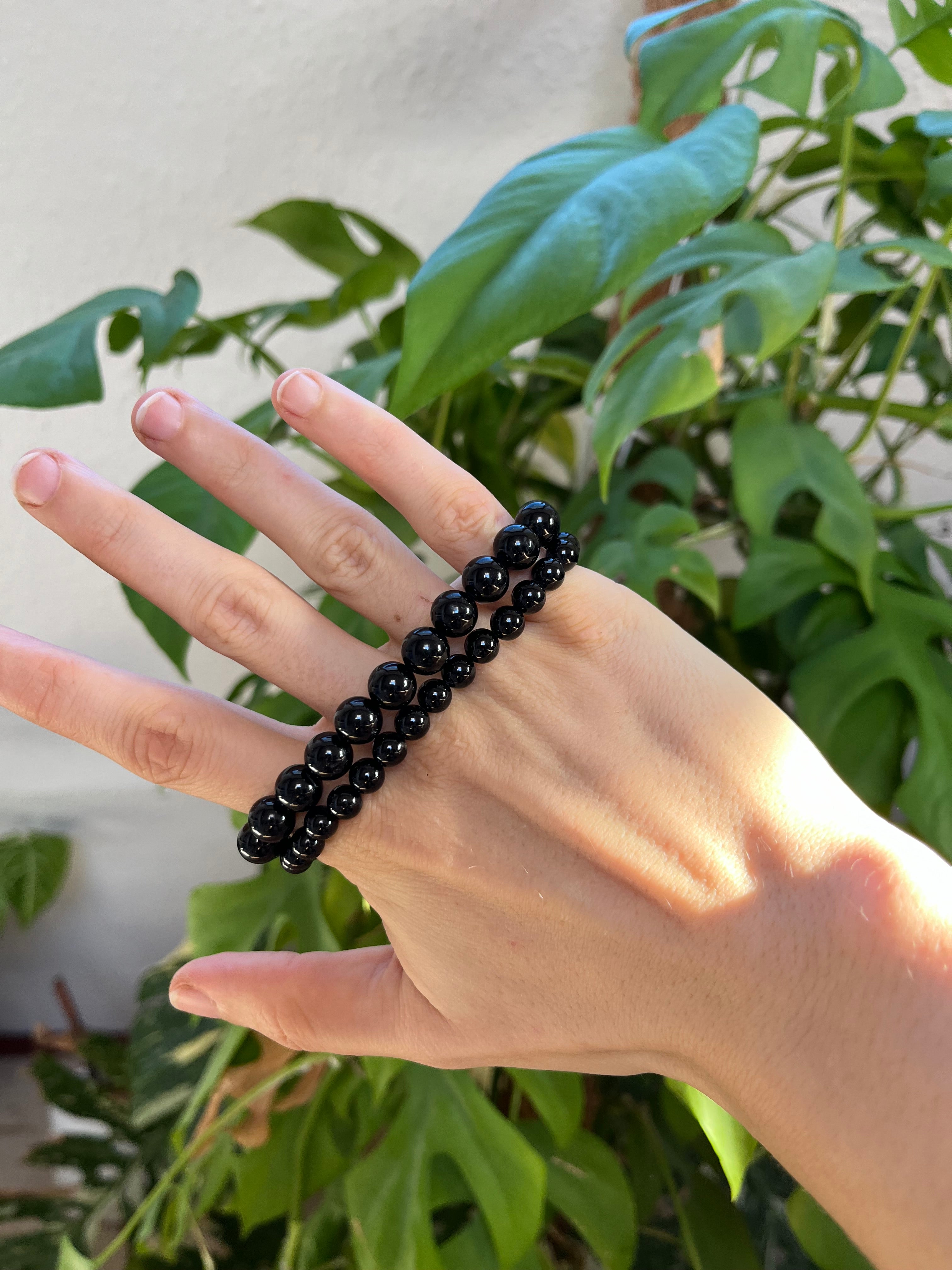 Schwarzer Turmalin Armband – Schutz & Erdung | Kugel-Armband 6 mm & 8 mm