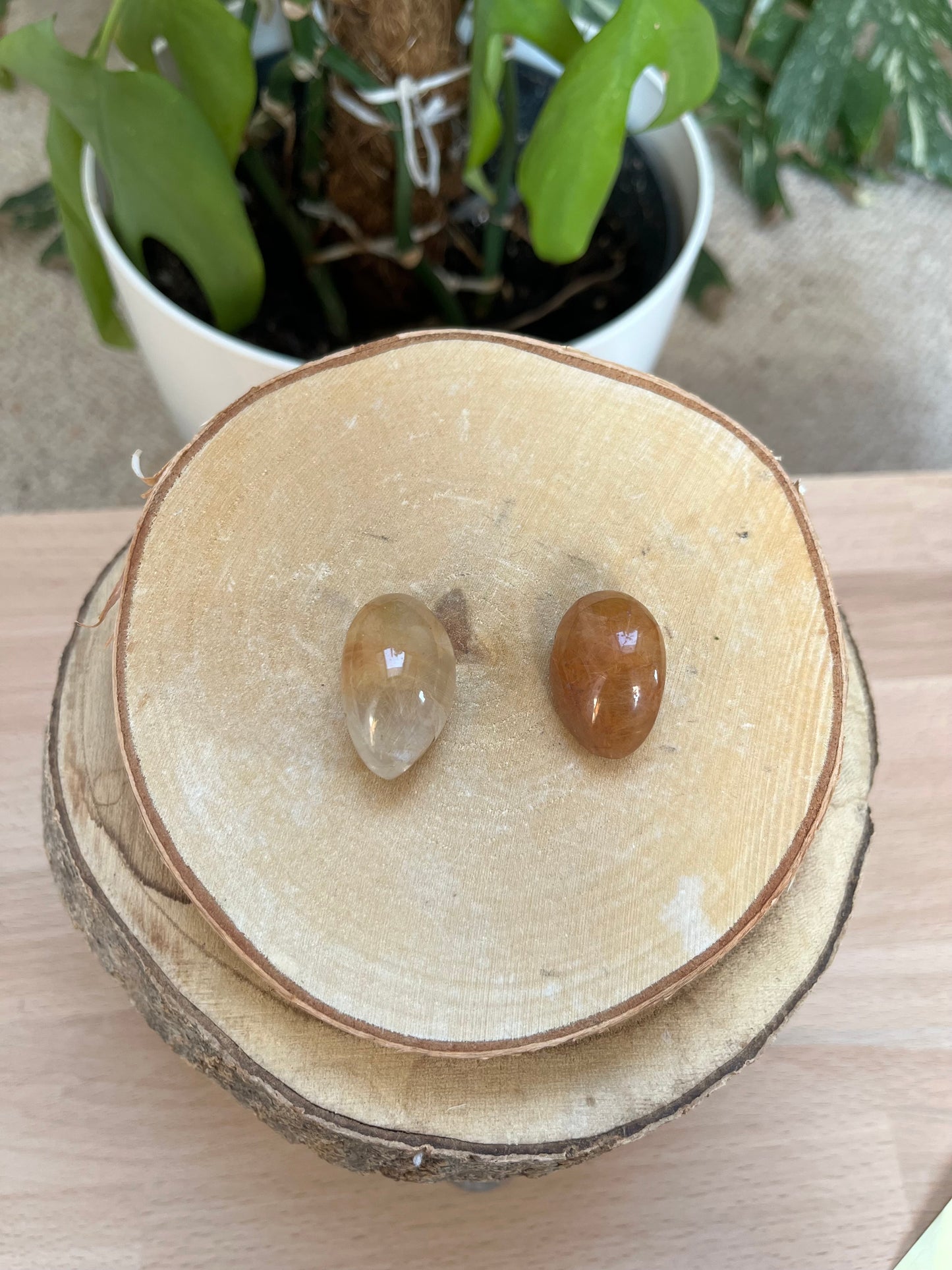 Inklusen Bergkristall gebohrt – Edelstein Anhänger für Klarheit & Energie