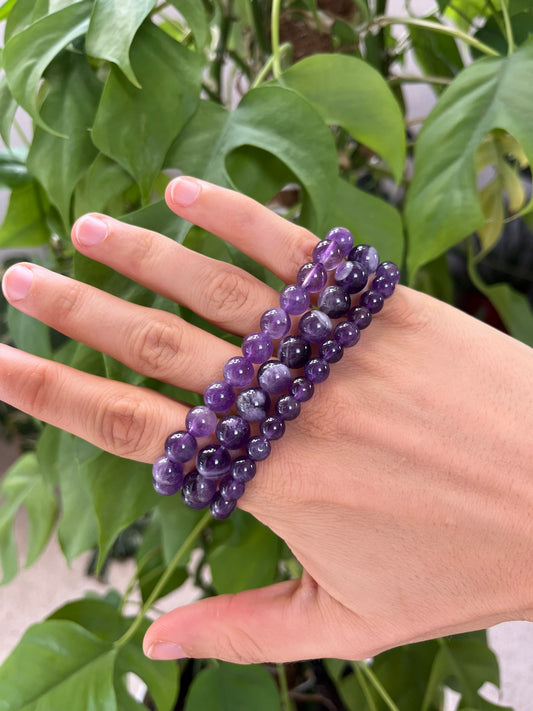 Amethyst Kugelarmband – wahlweise 6 mm oder 8 mm Edelstein Schmuck für Ruhe & Intuition