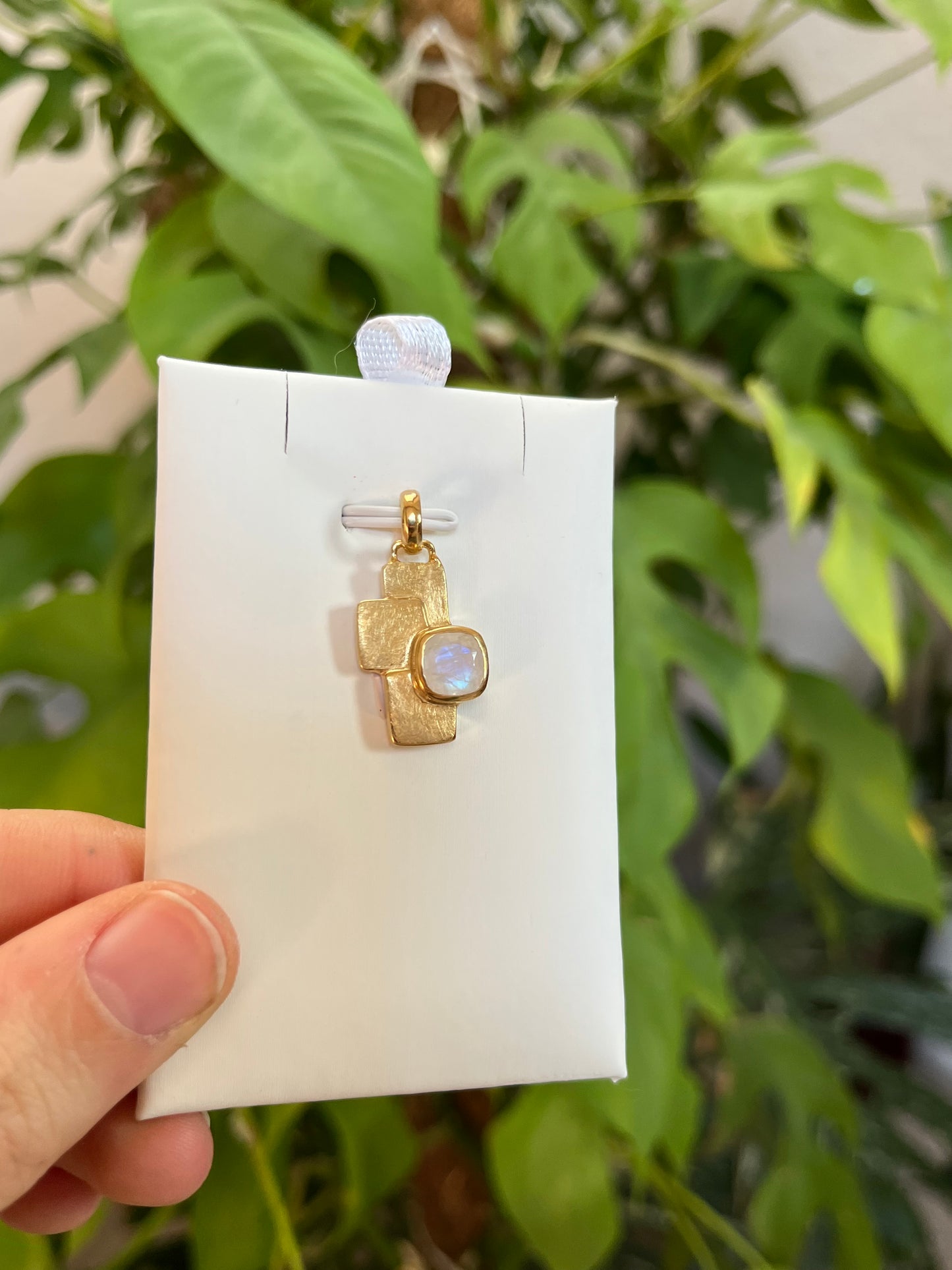 Weißer Labradorit Kettenanhänger – 925 Silber vergoldet