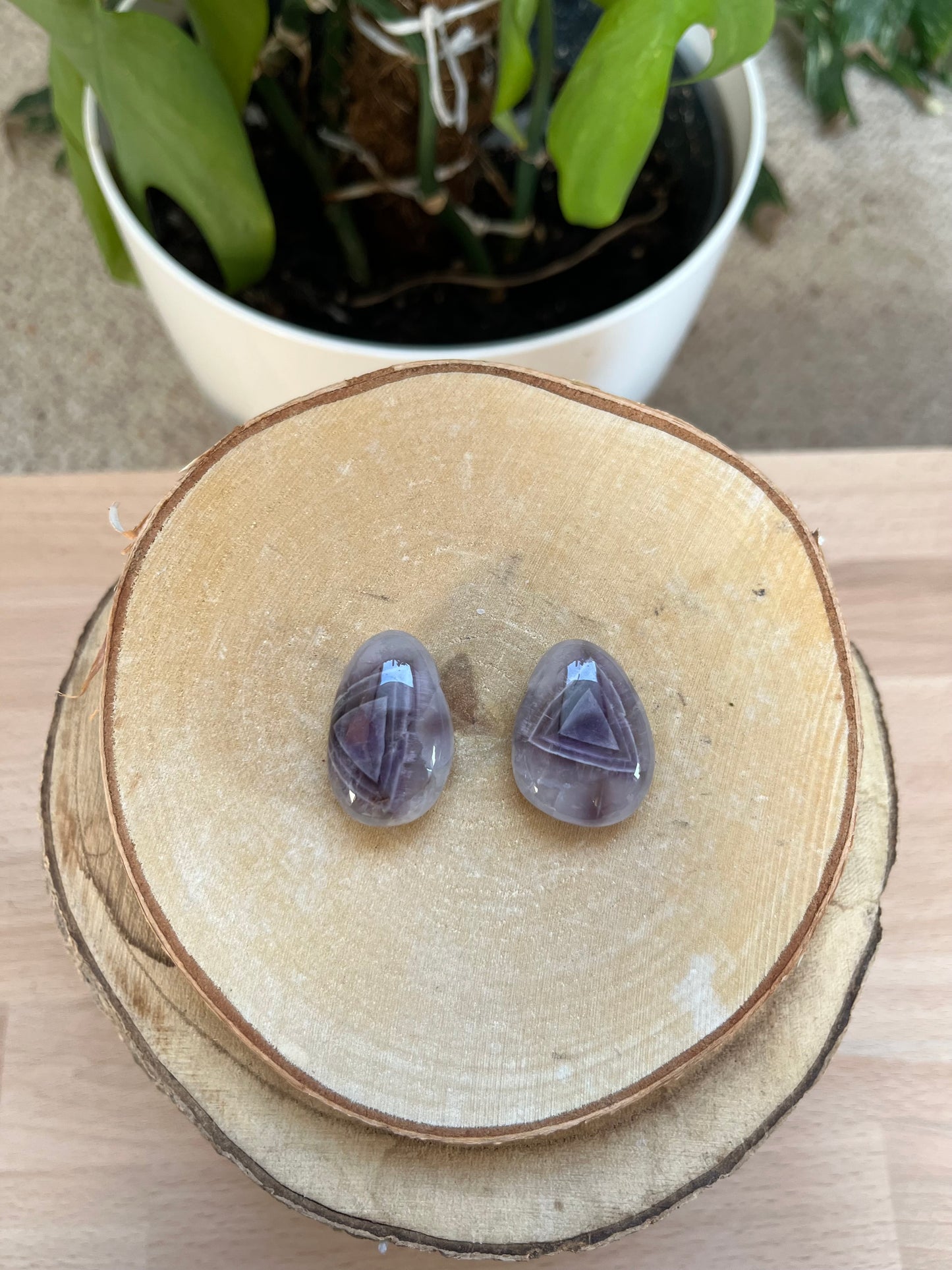 Amethyst Sonderqualität Trommelstein gebohrt – Edelstein Anhänger Unikat