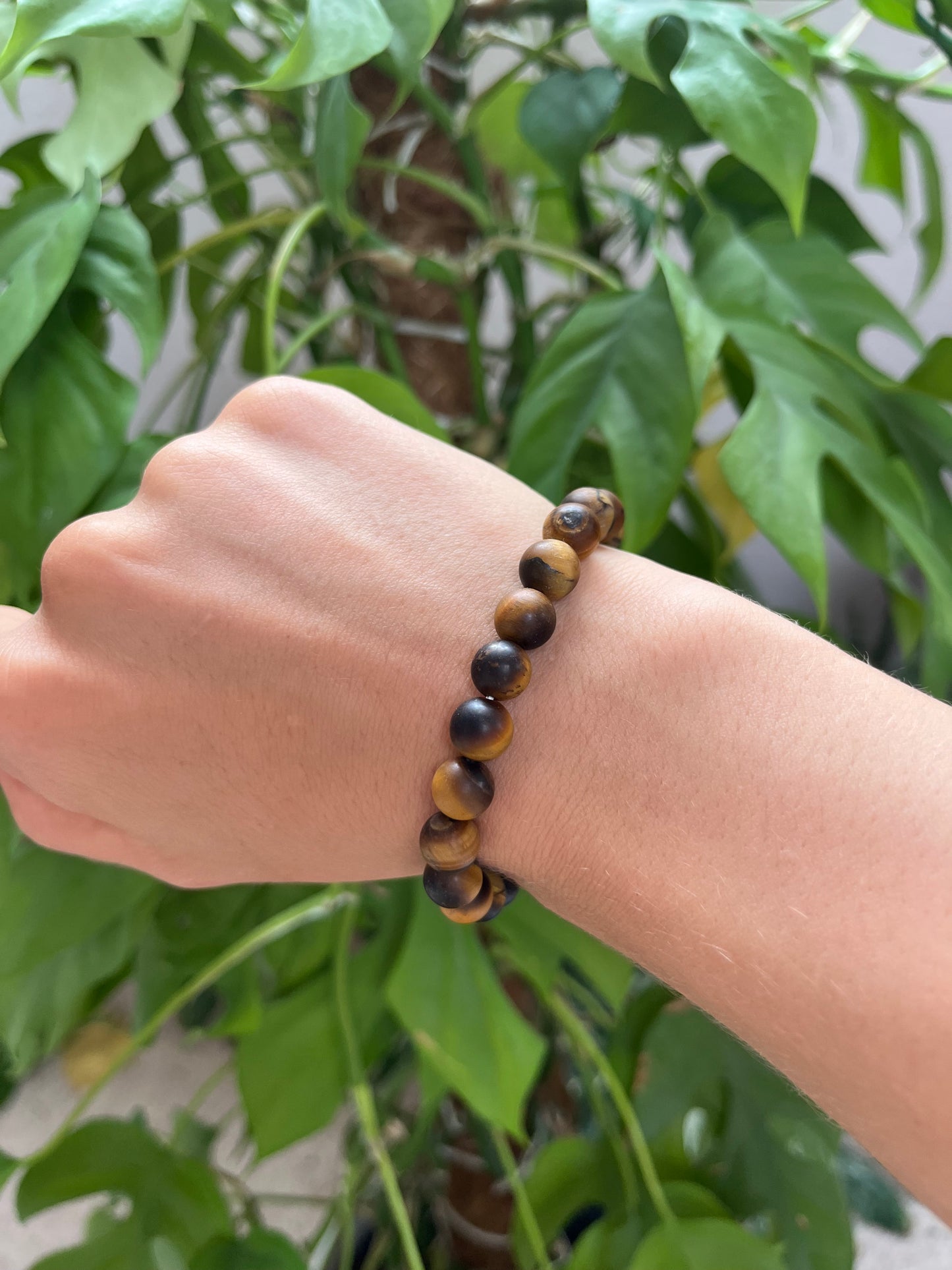 Tigerauge Kugelarmband 8 mm – Edelstein Schmuck für Schutz & Stärke (mattiert oder glänzend)