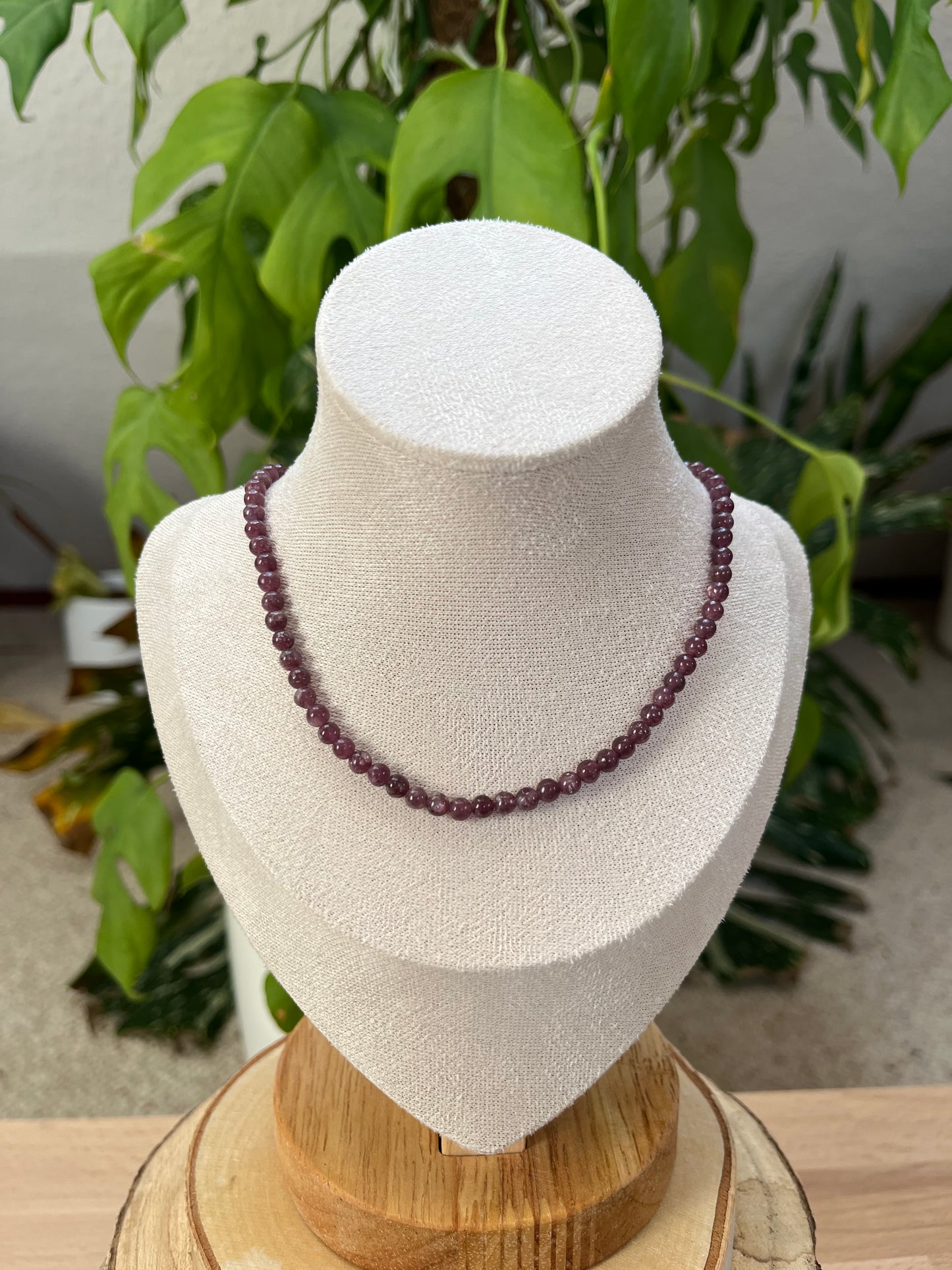 Lepidolith Collier 4 mm Kugeln – Zartes Violett | 45 cm