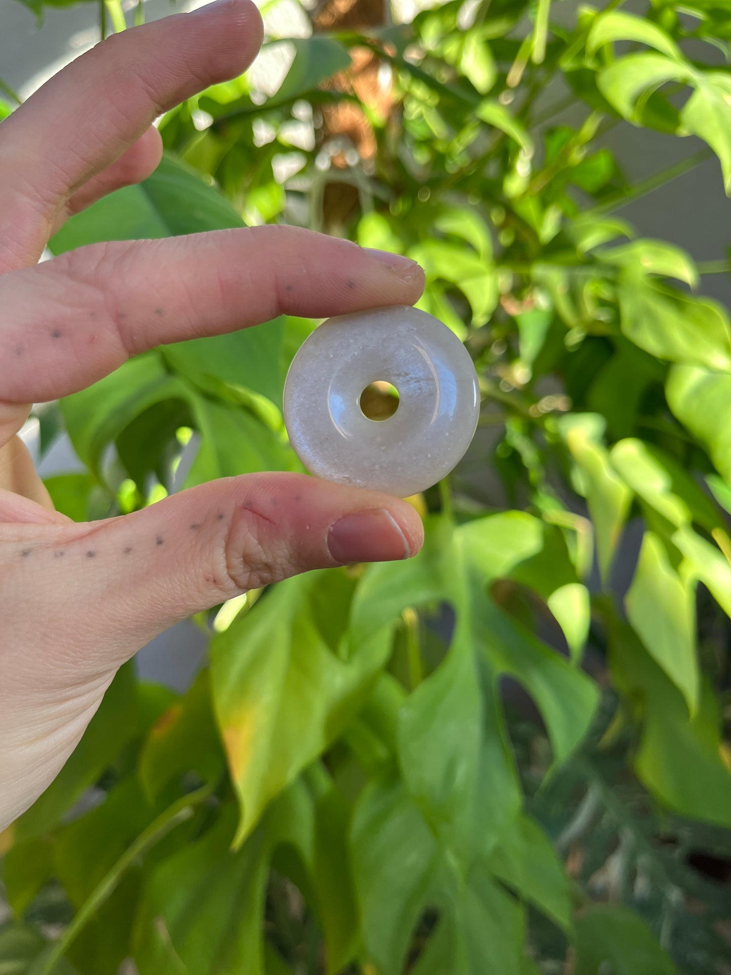 Mondstein Donut 3 cm – Sanftheit & Intuition