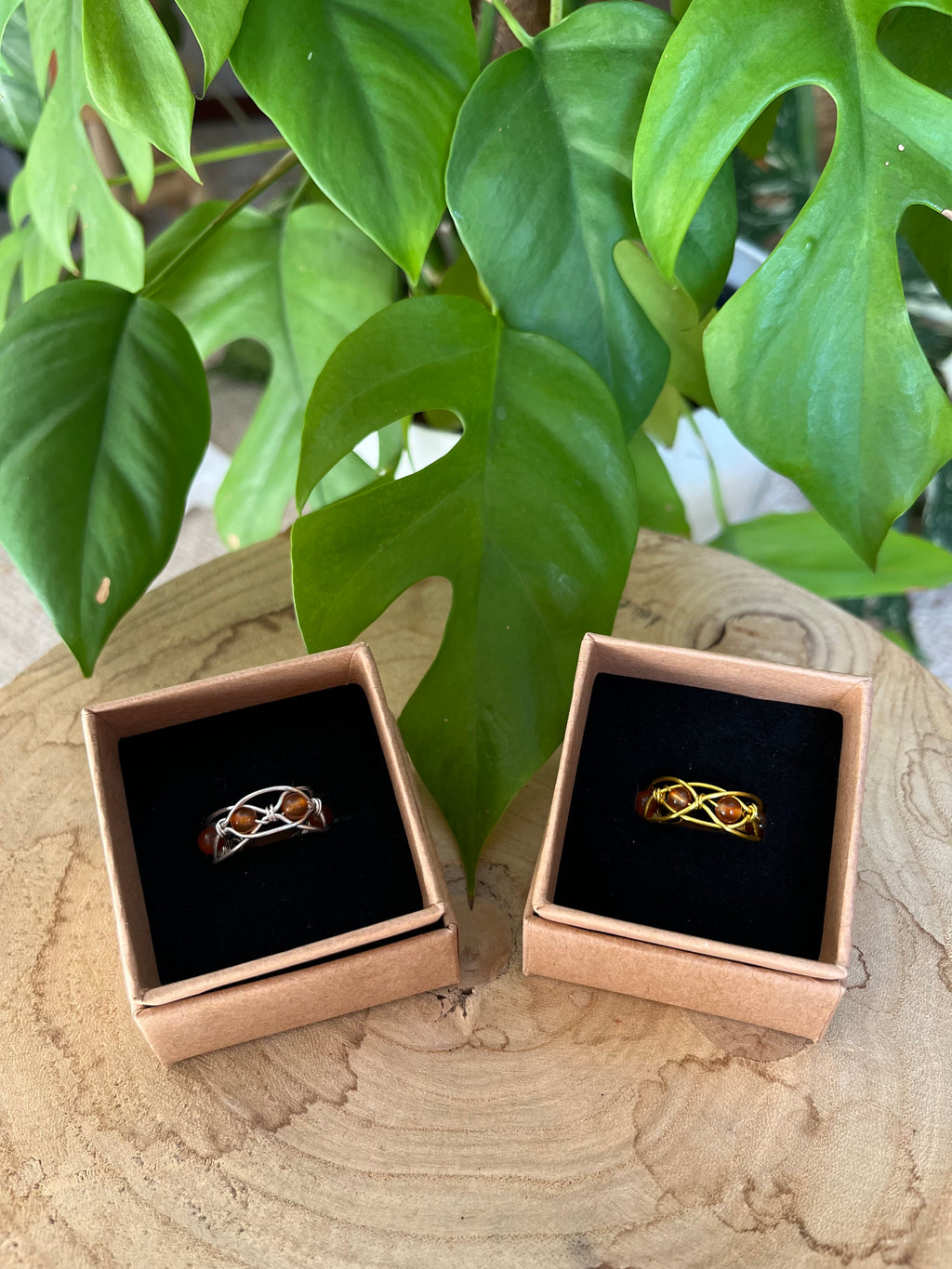Sakralchakra Ring – Karneol in 925 Silber oder goldfarbenem Draht