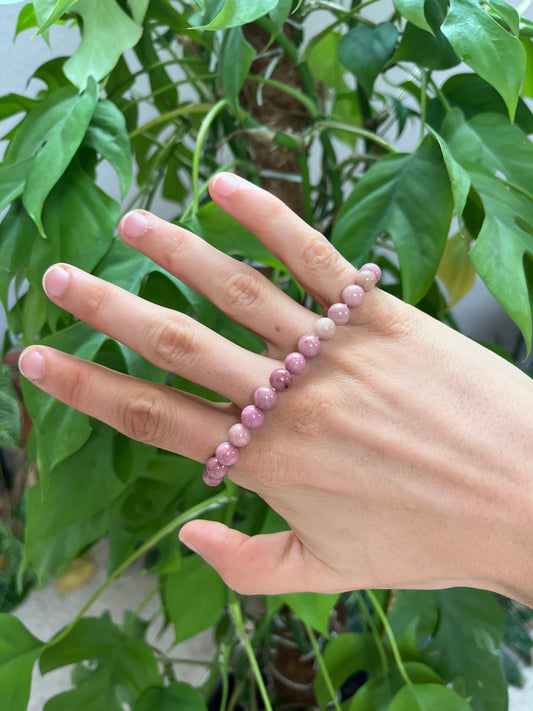 Rhodonit Kugelarmband 6 mm – Edelstein Schmuck für Mitgefühl & Balance