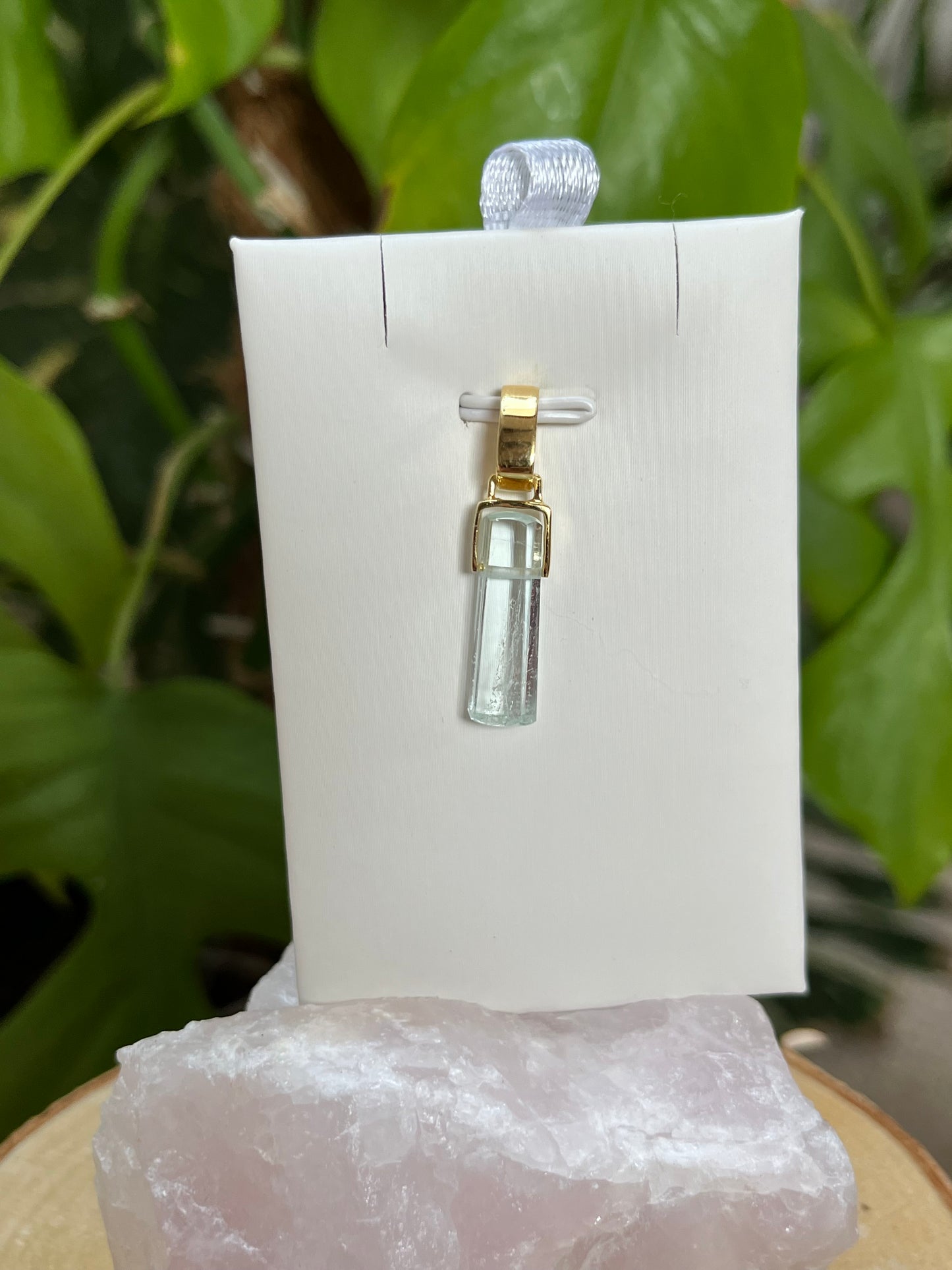 Aquamarin Roh Anhänger 925 Silber vergoldete Öse