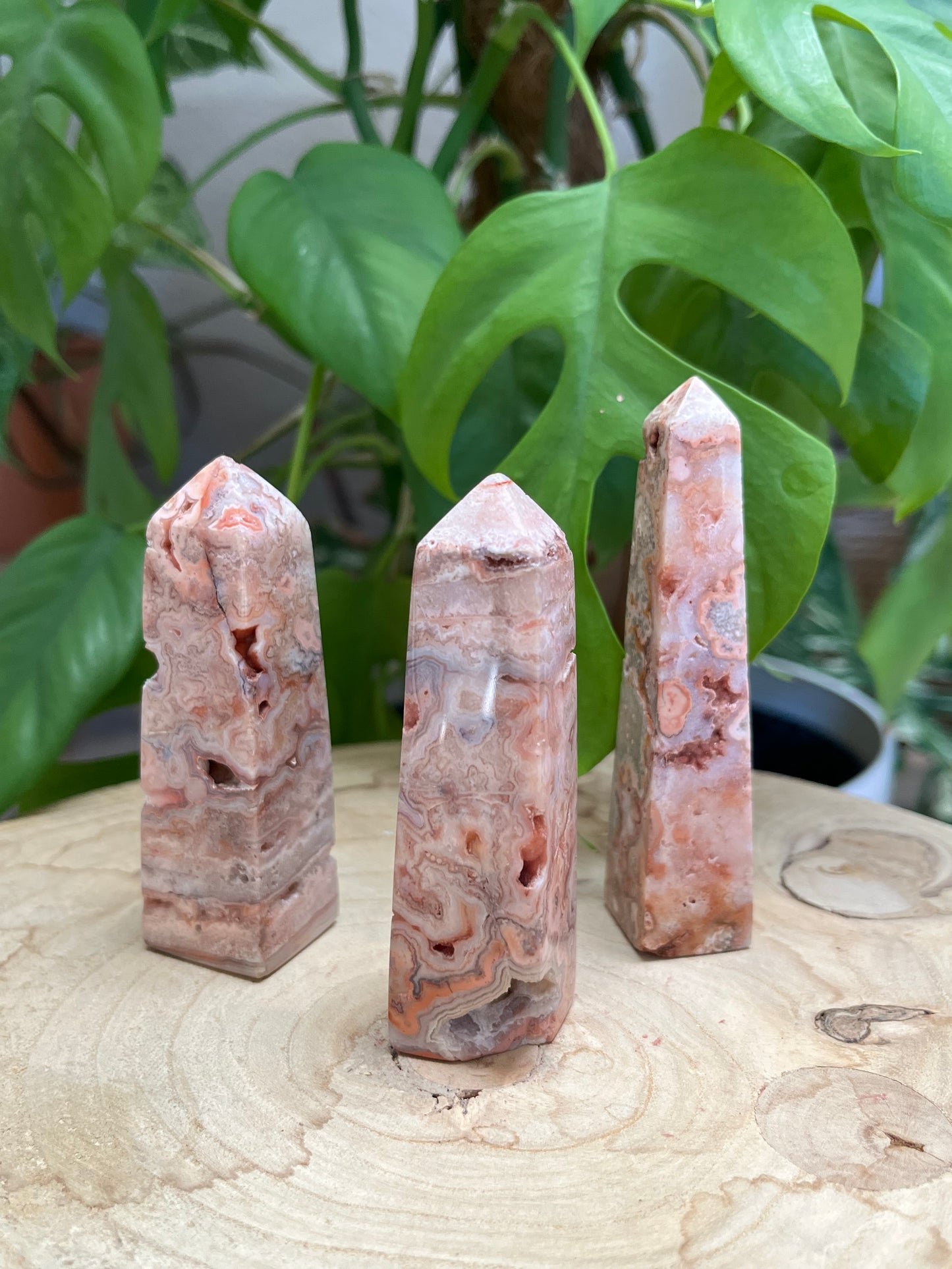 Lace Achat Obelisk – Harmonie & emotionale Balance