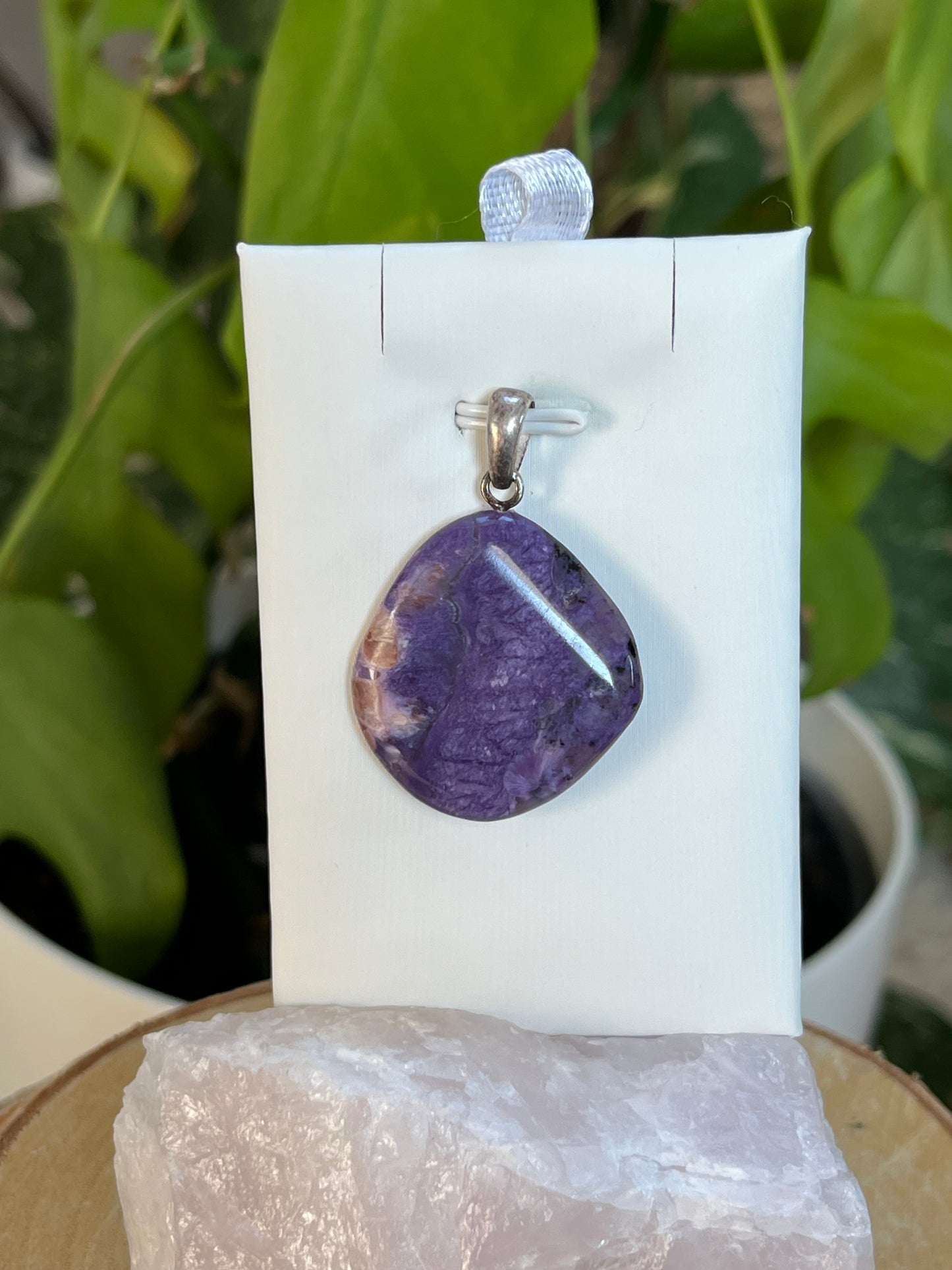 Charoit Kettenanhänger 925 Silber gestiftet – Edelstein Schmuck für Transformation & Klarheit