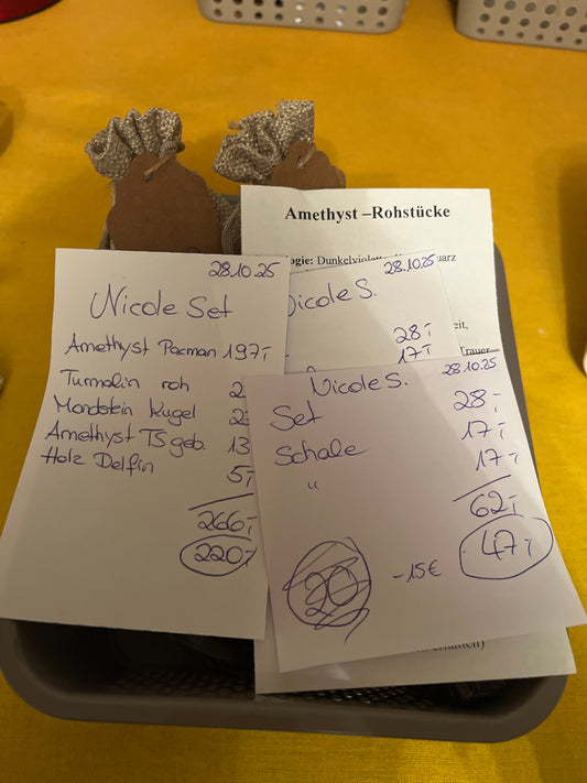 Nicole S Live Sale 28.10.25